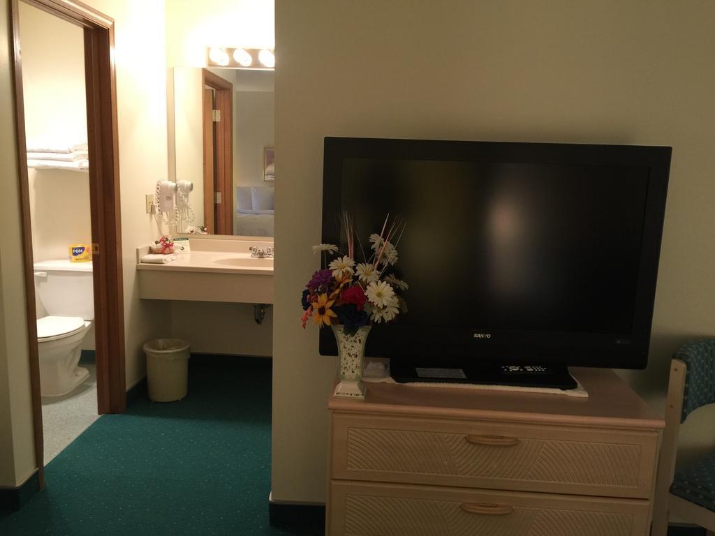 Americas Best Value Inn & Suites - Bluffton Rom bilde