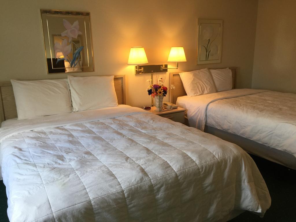 Americas Best Value Inn & Suites - Bluffton Rom bilde
